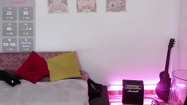 Susanahendrix online show from 11-27-25, 03:23