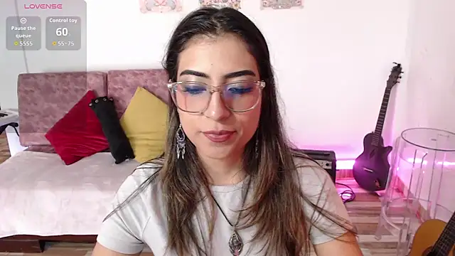 Susanahendrix online show from 12-04-25, 06:18