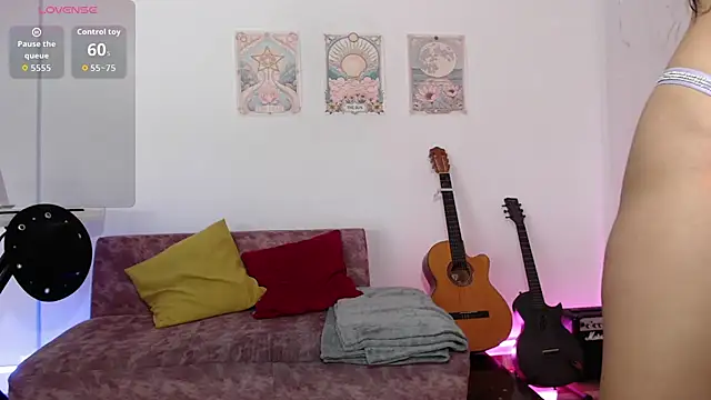 Susanahendrix online show from 09-19-25, 06:23