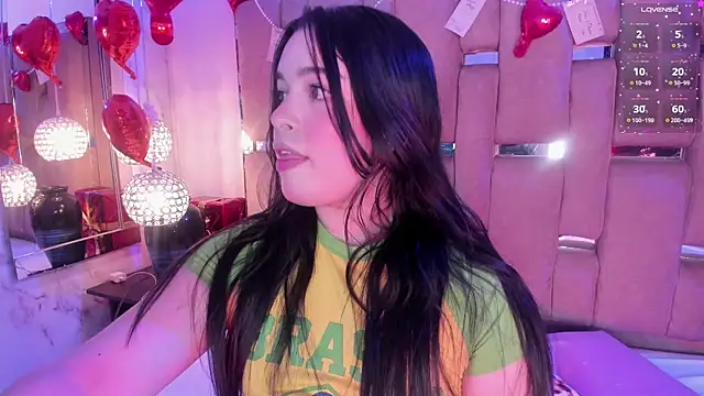 Snapshot of KateLee chatting on 02-17-26, 05:27 KateLee online show from 02-17-26, 05:27