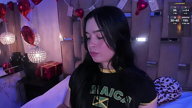 Snapshot of KateLee chatting on 02-18-26, 04:10 KateLee online show from 02-18-26, 04:10