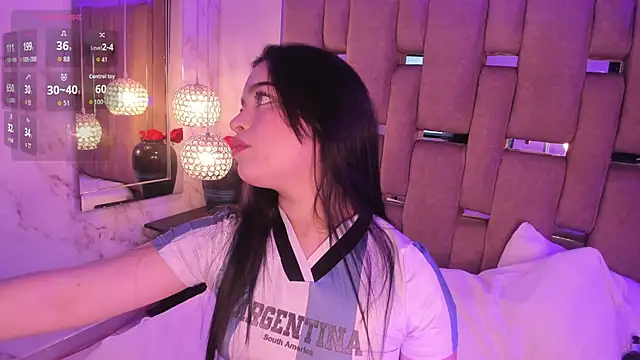 KateLee online show from 11-22-25, 02:27