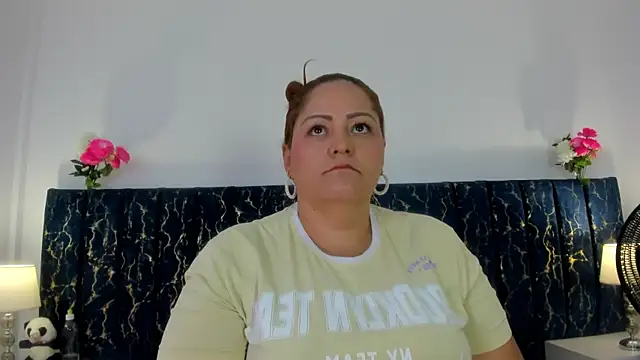 katte landerr online show from 05-22-26, 01:09