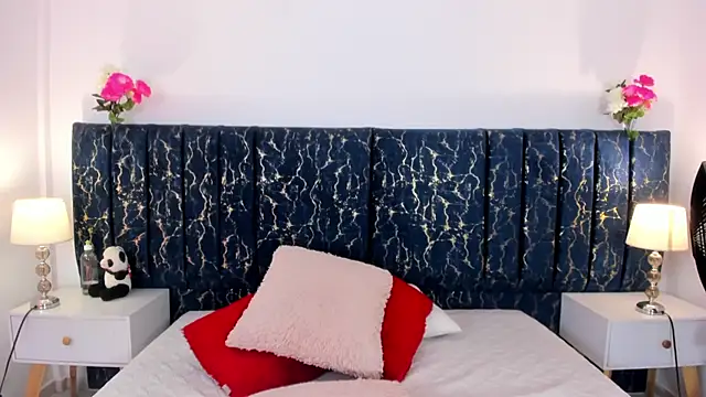 katte landerr online show from 05-24-26, 01:00