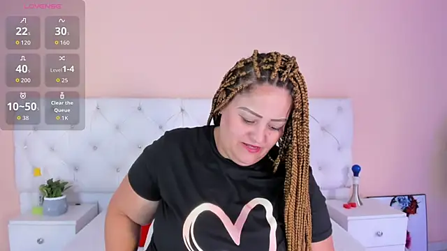 katte landerr online show from 10-25-25, 01:12