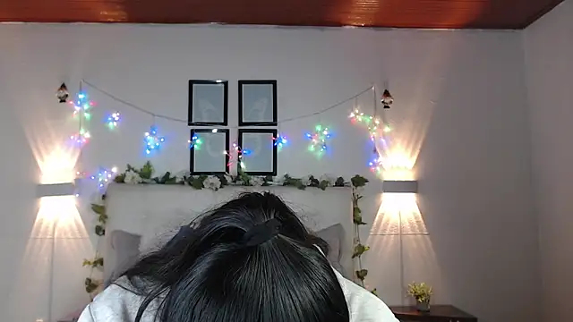 Megan 05  online show from 04-22-26, 07:20