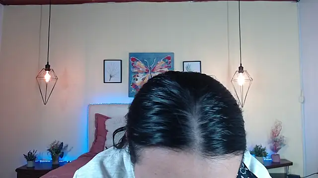 Snapshot of Megan_05_ chatting on 06-16-26, 07:25 Megan 05 online show from 06-16-26, 07:25