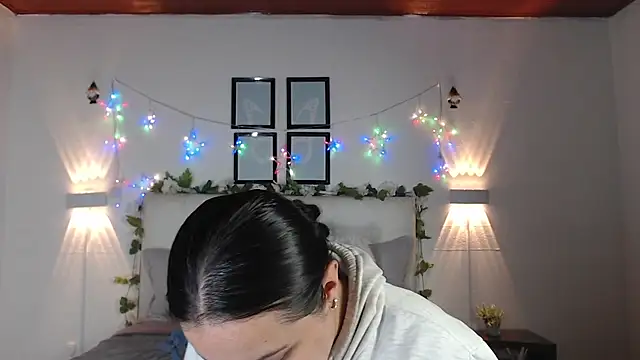 Megan 05  online show from 04-13-26, 06:56