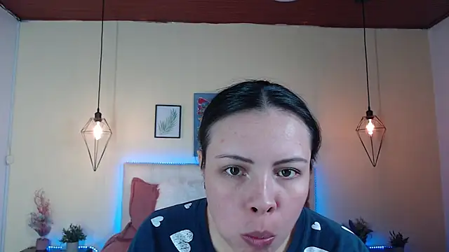 Snapshot of Megan_05_ chatting on 06-26-26, 07:31 Megan 05 online show from 06-26-26, 07:31