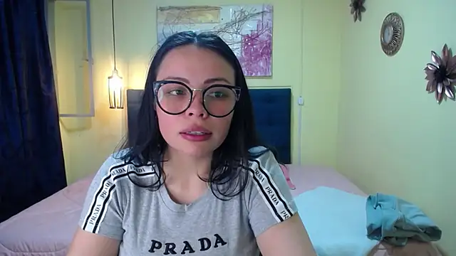 Snapshot of Megan_05_ chatting on 06-07-26, 07:41 Megan 05 online show from 06-07-26, 07:41