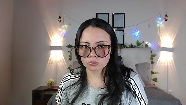 Megan 05  online show from 03-09-26, 06:33