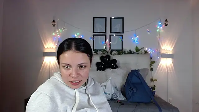 Snapshot of Megan_05_ chatting on 02-02-26, 07:02 Megan 05 online show from 02-02-26, 07:02