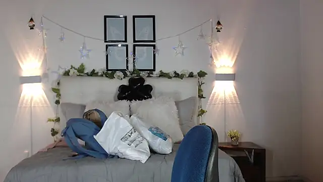 Megan 05  online show from 04-07-26, 02:08