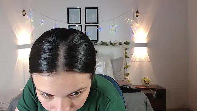 Megan 05  online show from 04-08-26, 06:20