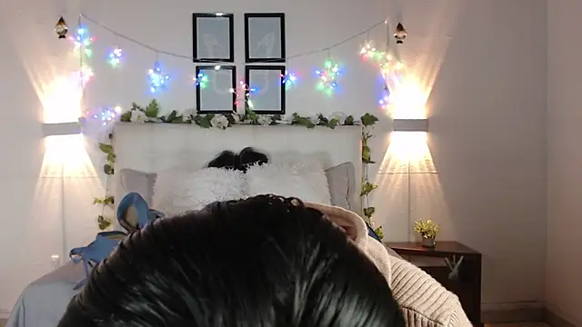 Megan 05  online show from 04-19-26, 07:16