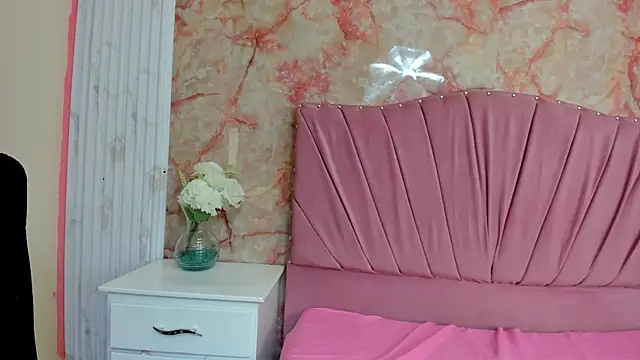 KatySweetas online show from 12-14-25, 07:52