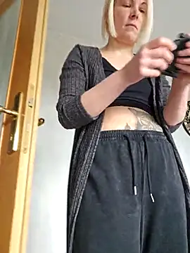 Sunny-Sin online show from 03-01-26, 10:37