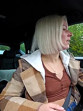 Sunny-Sin online show from 10-11-25, 08:59