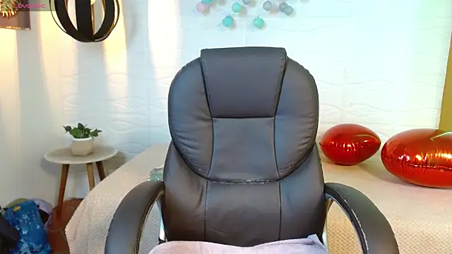 tinisweet online show from 03-21-26, 01:59