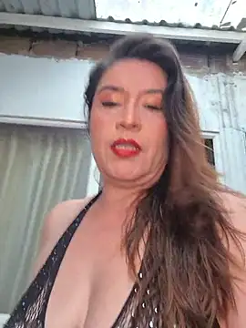 Snapshot of Lady_Sofhia chatting on 06-25-26, 09:53 Lady Sofhia online show from 06-25-26, 09:53