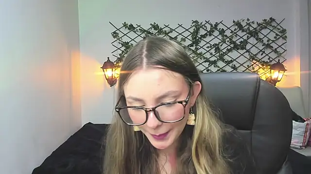 velvet  moon online show from 03-27-26, 12:41