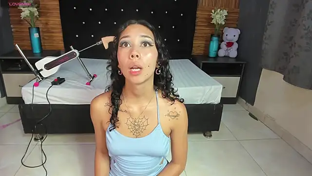 Lisa sweetas online show from 11-29-25, 02:23