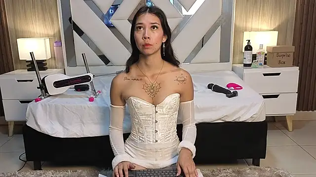 Lisa sweetas online show from 02-14-26, 01:17