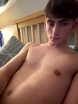 dylanD7777 online show from 10-28-25, 09:36