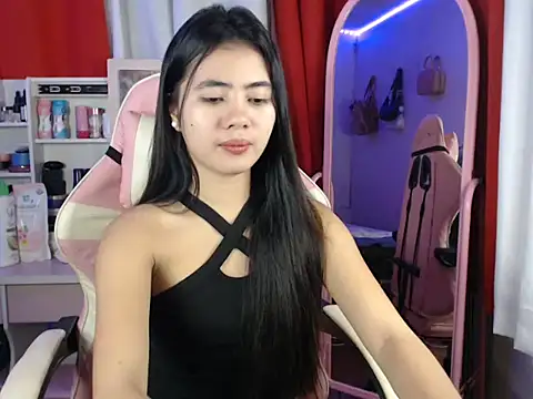 Snapshot of pinay_sharmelyn chatting on 03-11-26, 03:06 pinay sharmelyn online show from 03-11-26, 03:06