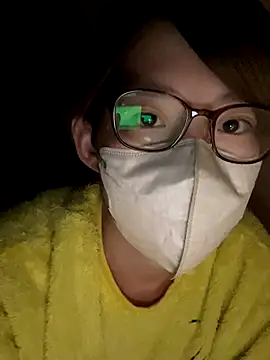 Snapshot of usako_2025 chatting on 12-16-25, 12:09 usako 2025 online show from 12-16-25, 12:09