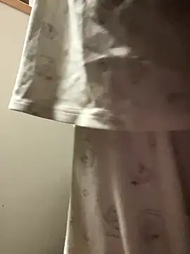 Snapshot of usako_2025 chatting on 12-20-25, 04:54 usako 2025 online show from 12-20-25, 04:54