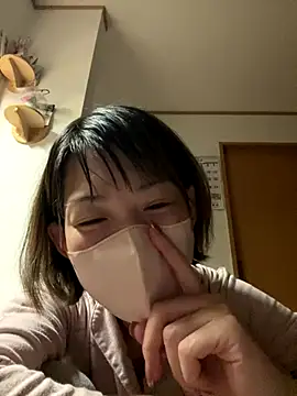 Snapshot of usako_2025 chatting on 01-09-26, 12:23 usako 2025 online show from 01-09-26, 12:23