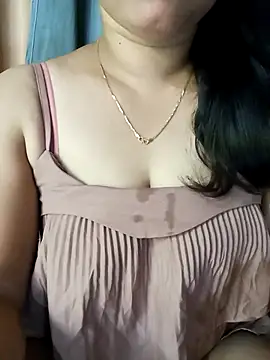 babyangela14 online show from 10-19-25, 04:26