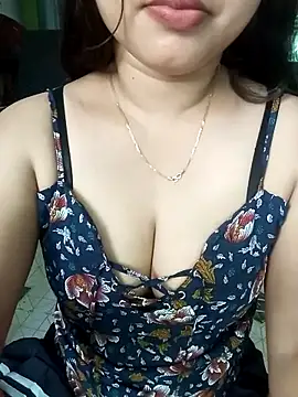 babyangela14 online show from 09-18-25, 05:43