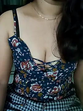 babyangela14 online show from 09-10-25, 04:55