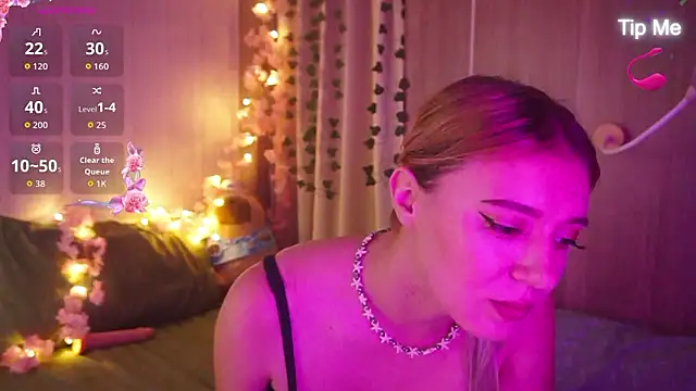 PinkyAura online show from 02-17-26, 04:59