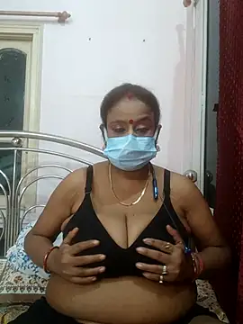 Snapshot of Barna_Love chatting on 05-02-26, 06:46 Barna Love online show from 05-02-26, 06:46
