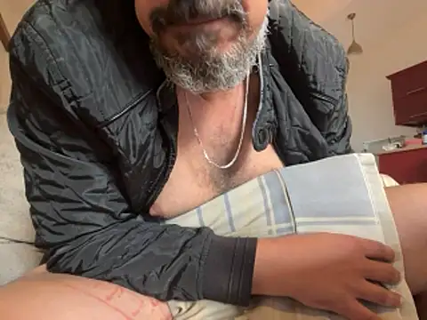 CaiBull online show from 03-04-26, 02:47