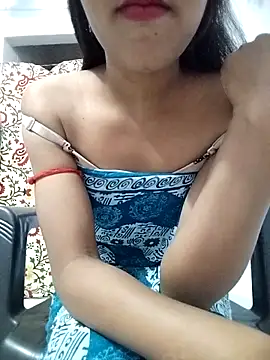 Naina 04 online show from 11-17-25, 04:55