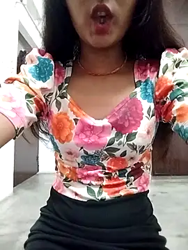 Naina 04 online show from 10-02-25, 03:59