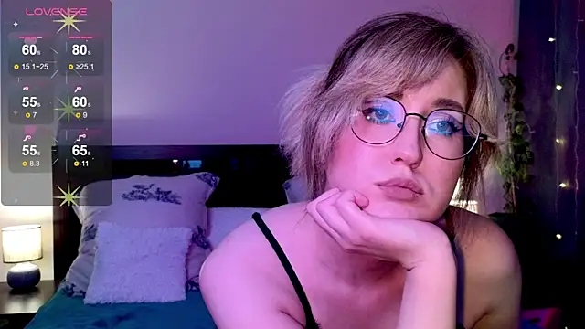 Snapshot of _AlexaFlowers_ chatting on 01-16-26, 11:14 AlexaFlowers online show from 01-16-26, 11:14