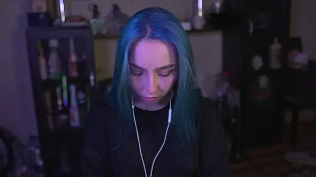 Snapshot of lis_silver chatting on 03-31-26, 05:48 lis silver online show from 03-31-26, 05:48