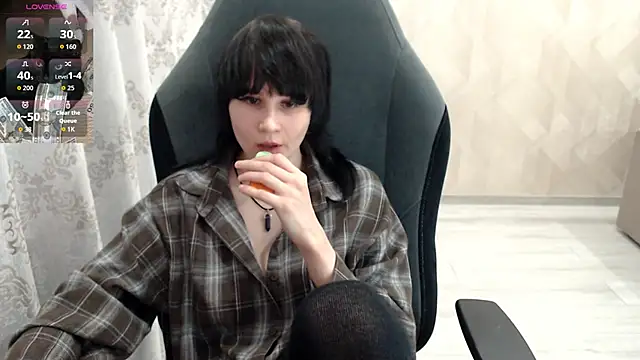 MistyDark online show from 10-06-25, 10:49