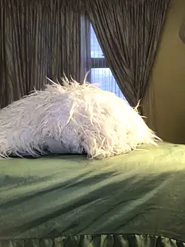 Snapshot of KINKYBOOTI22 chatting on 03-26-26, 04:16 KINKYBOOTI22 online show from 03-26-26, 04:16