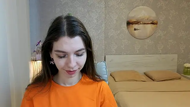 KellyShines online show from 05-04-26, 01:25