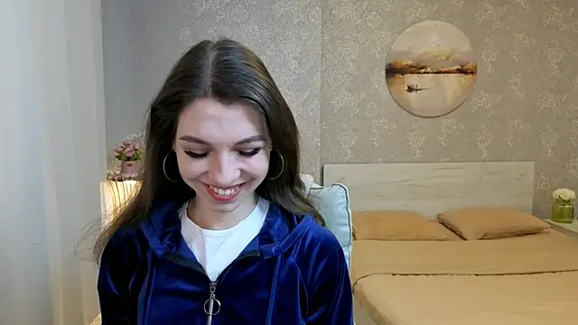 KellyShines online show from 05-06-26, 03:16