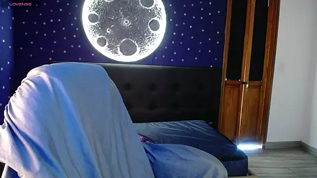 Megara 25 online show from 04-10-26, 03:08