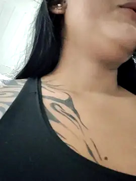 Megara 25 online show from 10-18-25, 01:40