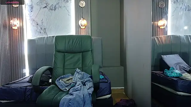 Megara 25 online show from 09-20-25, 12:21