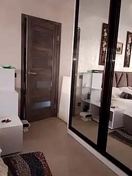 KissMiSveet online show from 10-12-25, 02:18